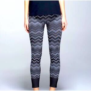 Lululemon Ebb To Street Tight Black Cropped Mid Rise Leggings Size 6